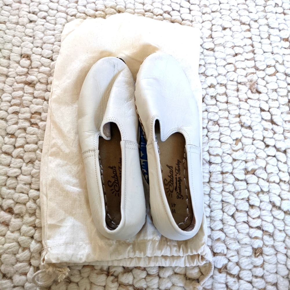 Sabah slip ons
